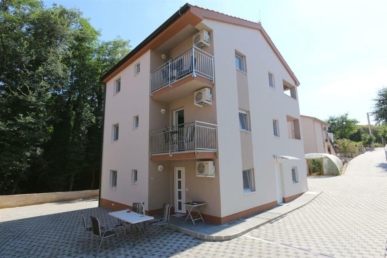 Apartments Maric-Hlapa Soline  Luaran gambar